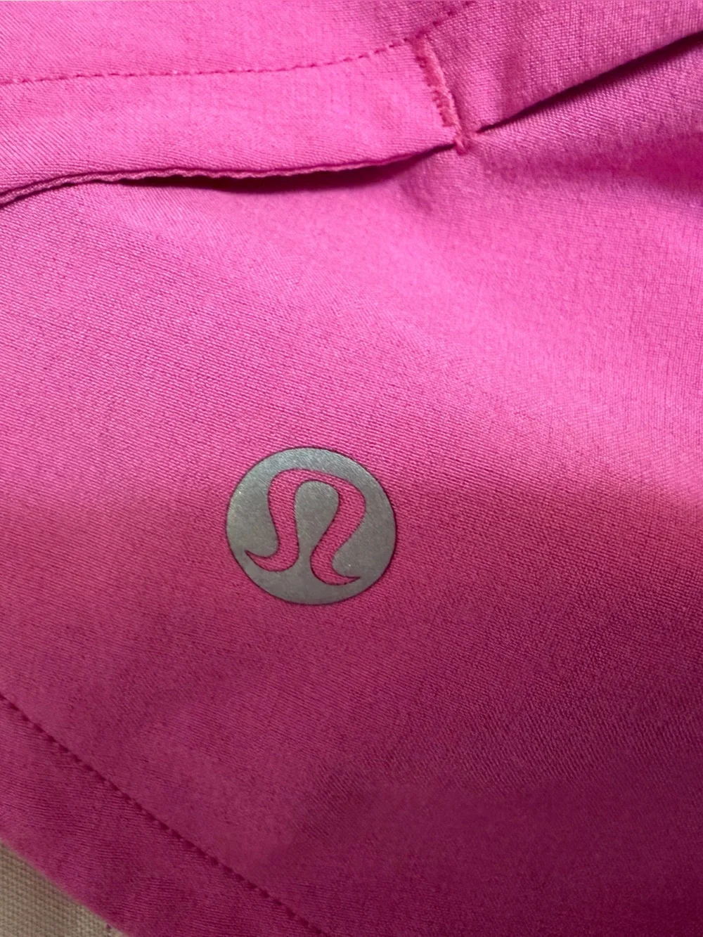 Lululemon speed up 2.5 LR sonic pink shorts